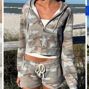 NWOT Brandy Melville Camouflage Zip-Up Hoodie